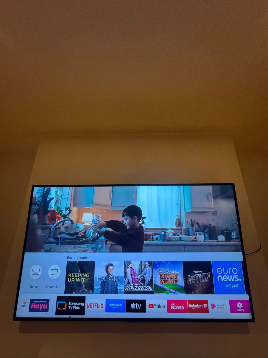 Samsung 55 inch smart tv - Image 1