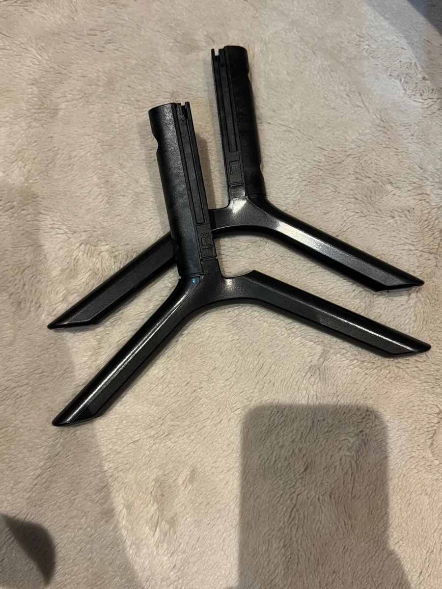 Samsung 55 inch smart tv - Image 4