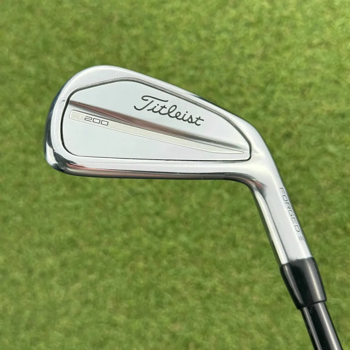 Titleist T200 2023 Utility #2 Iron 17° / X-Stiff - Image 2