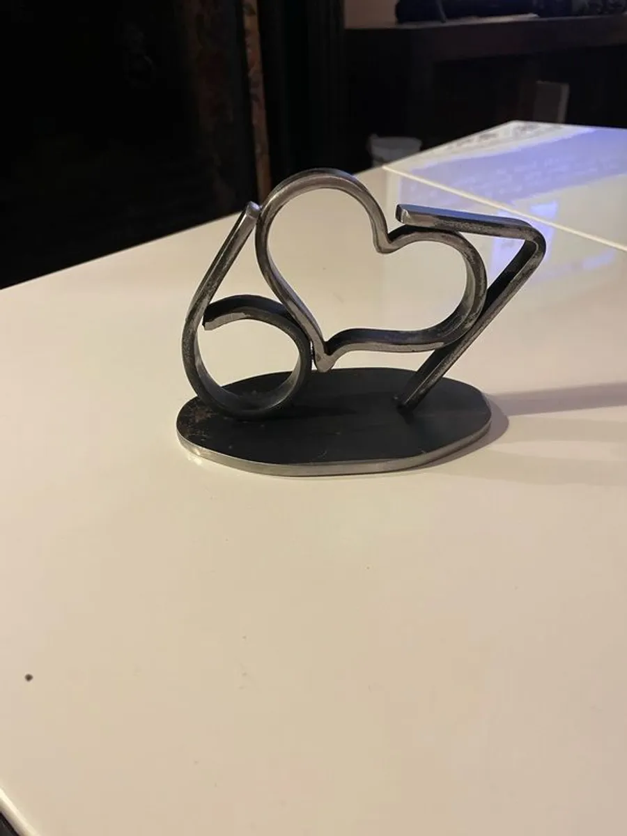 67 sculpture - Image 2