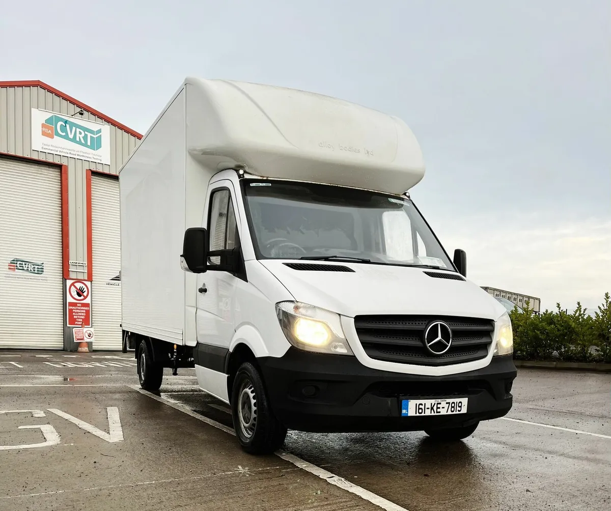 Mercedes Sprinter Box Body *New Engine* Zero KM - Image 1