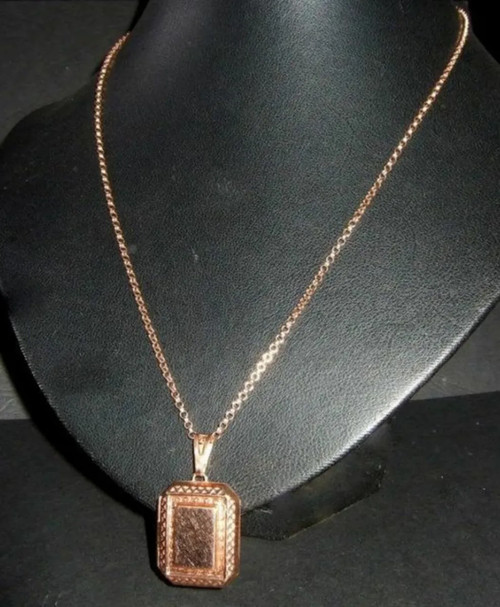 Vintage Dian Malouf Rose Gold Locket & Chain - Image 2