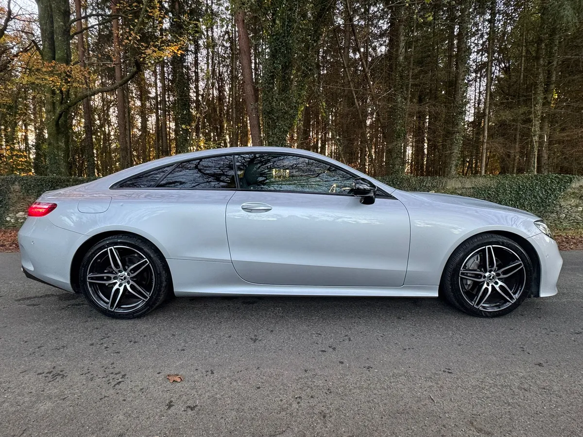 181 MERCEDES E220D AMG NIGHT EDITION LOW KMS - Image 2