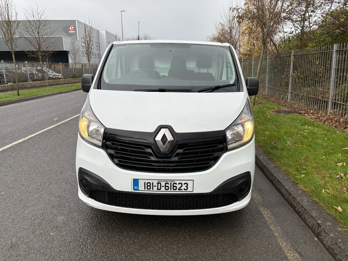 Renault trafic *fresh cvrt**hot water in rear** - Image 3