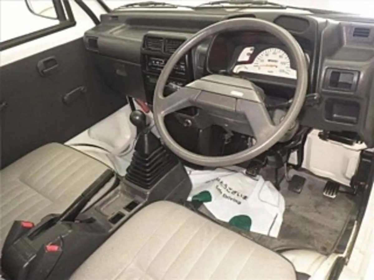 1992 Mitsubishi Minicab- vintage mini truck! - Image 3