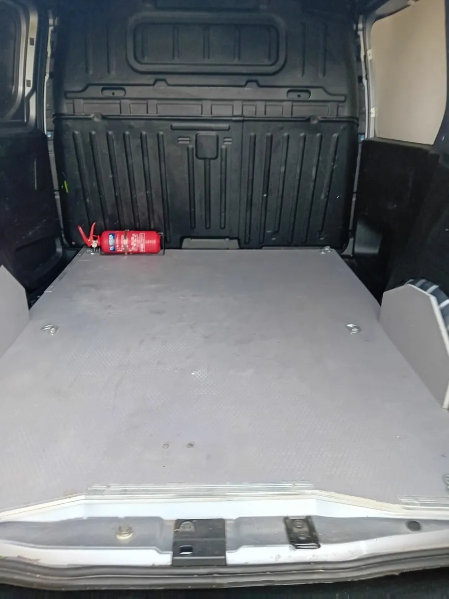 Vauxhall Combo 2020 - Image 4