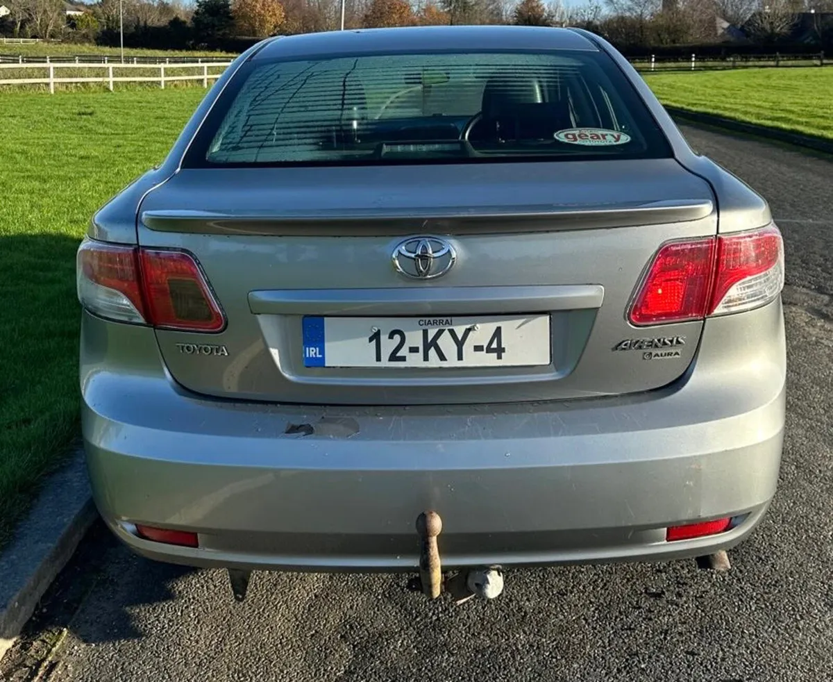 Toyota Avensis 2012 D4D - Image 4