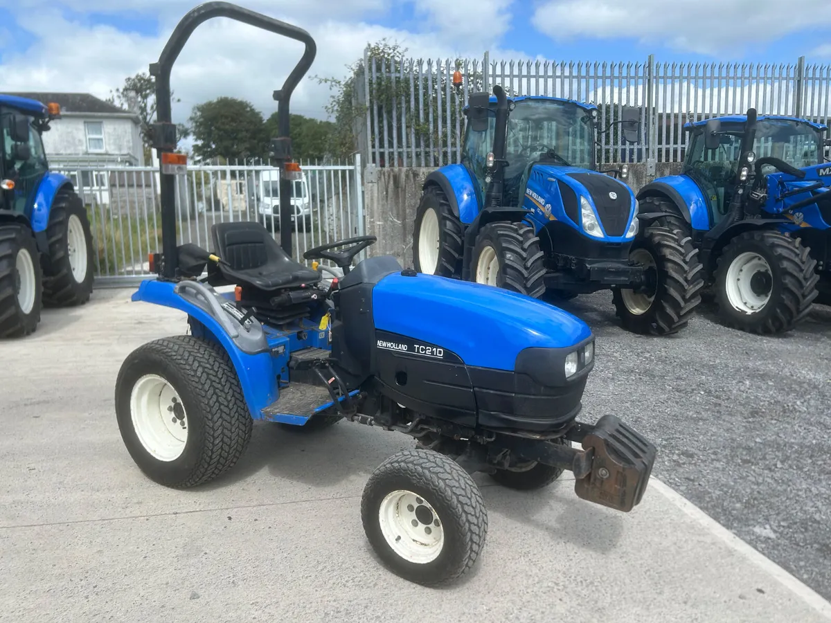 New Holland TC21 Compact Tractor - Image 1