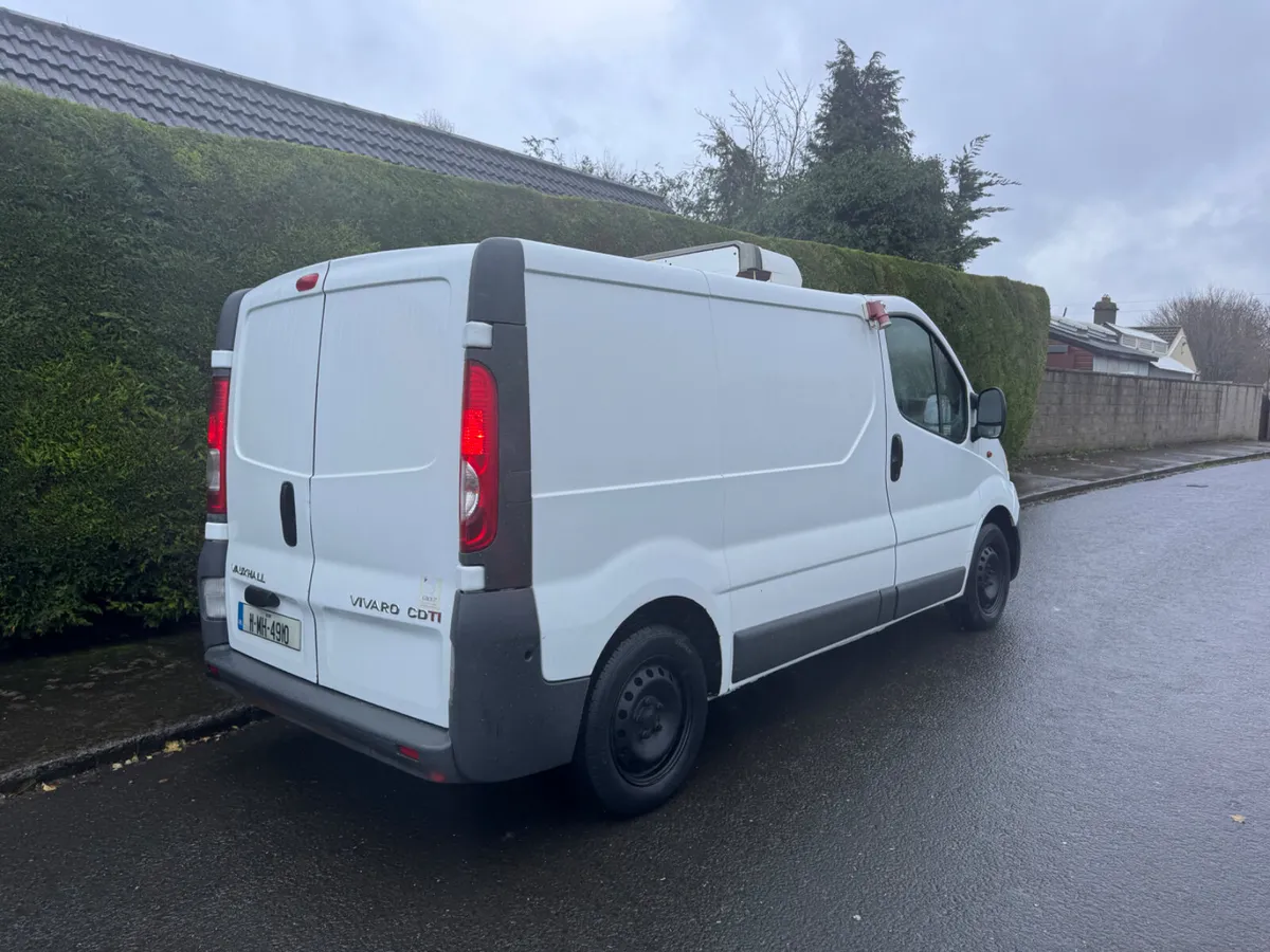 Vauxhall Vivaro fridge van - Image 2