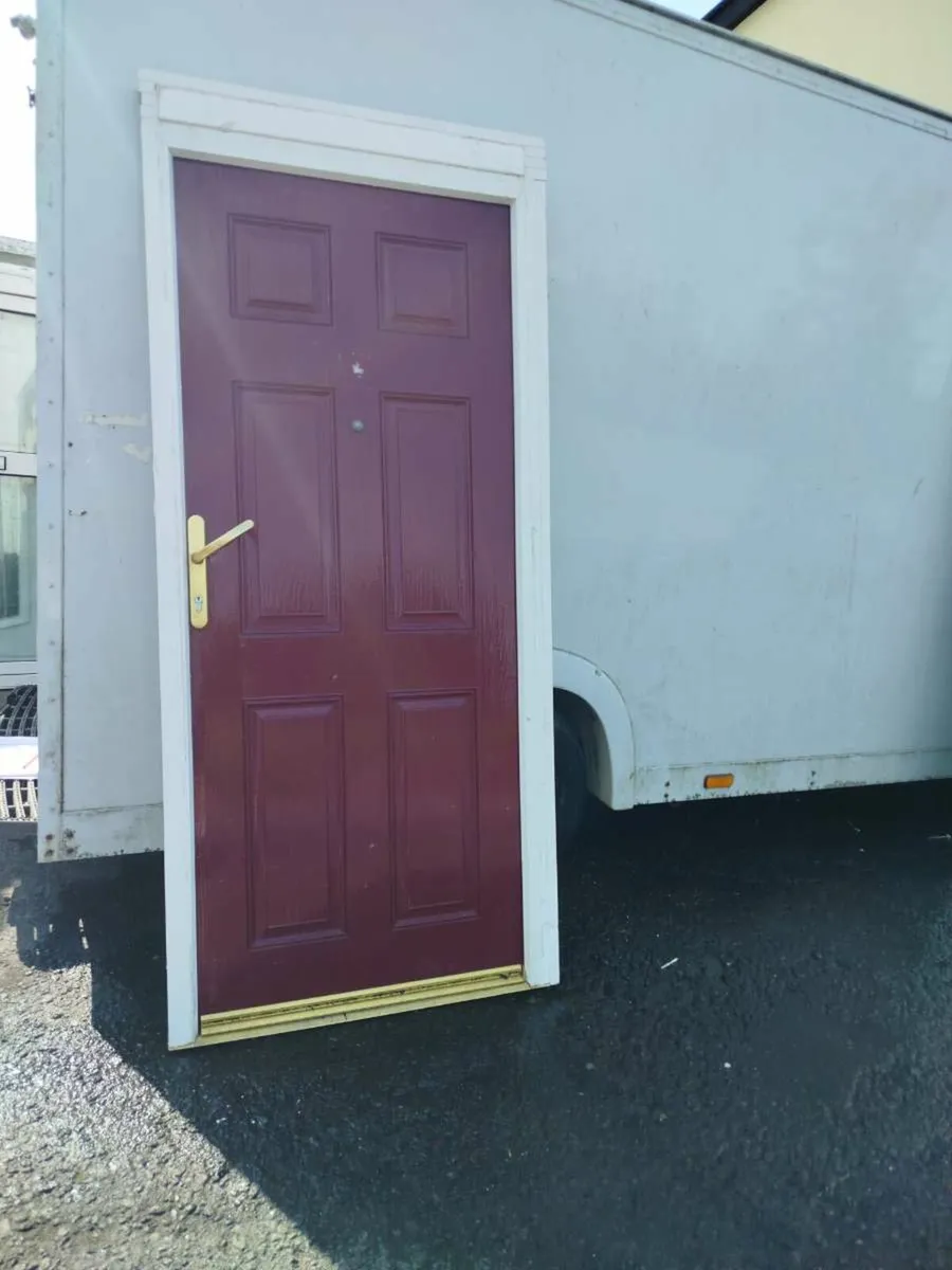 🎄 HIGH QUALITY DOOR AVAILABLE 🎄 - Image 2