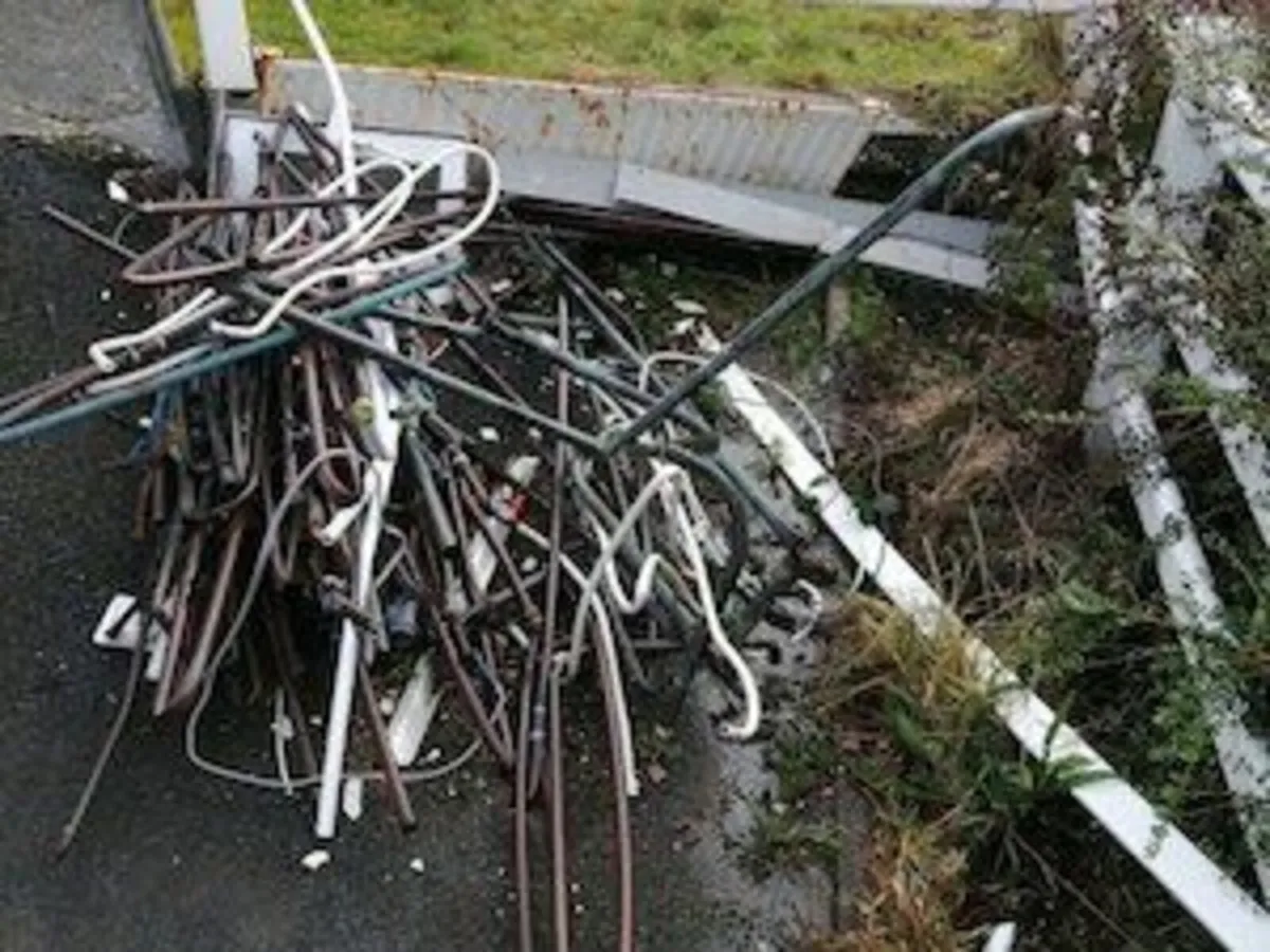 SCRAP CARS AND METAL WANTED - Image 2