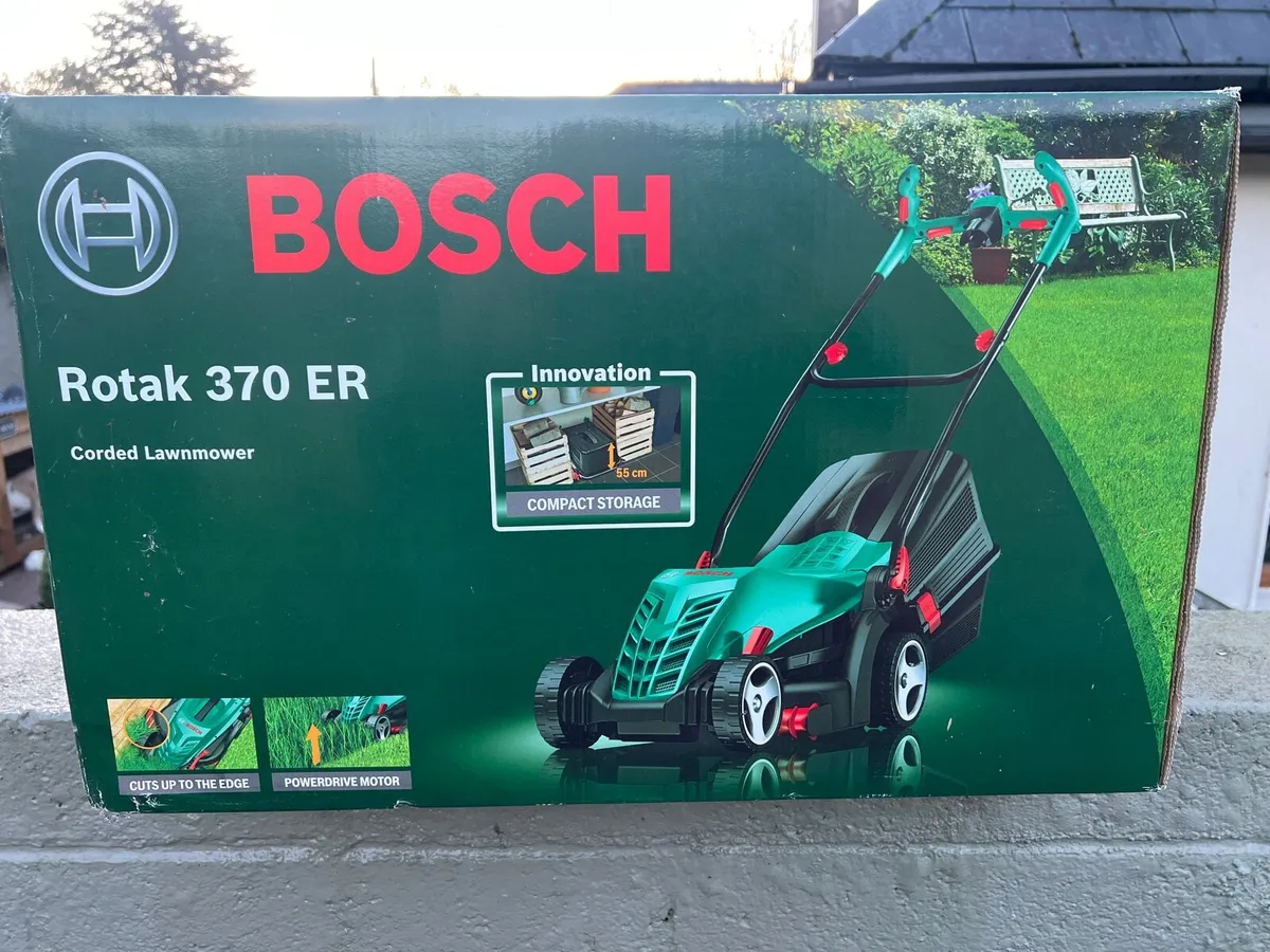 Electric lawnmower - Image 1