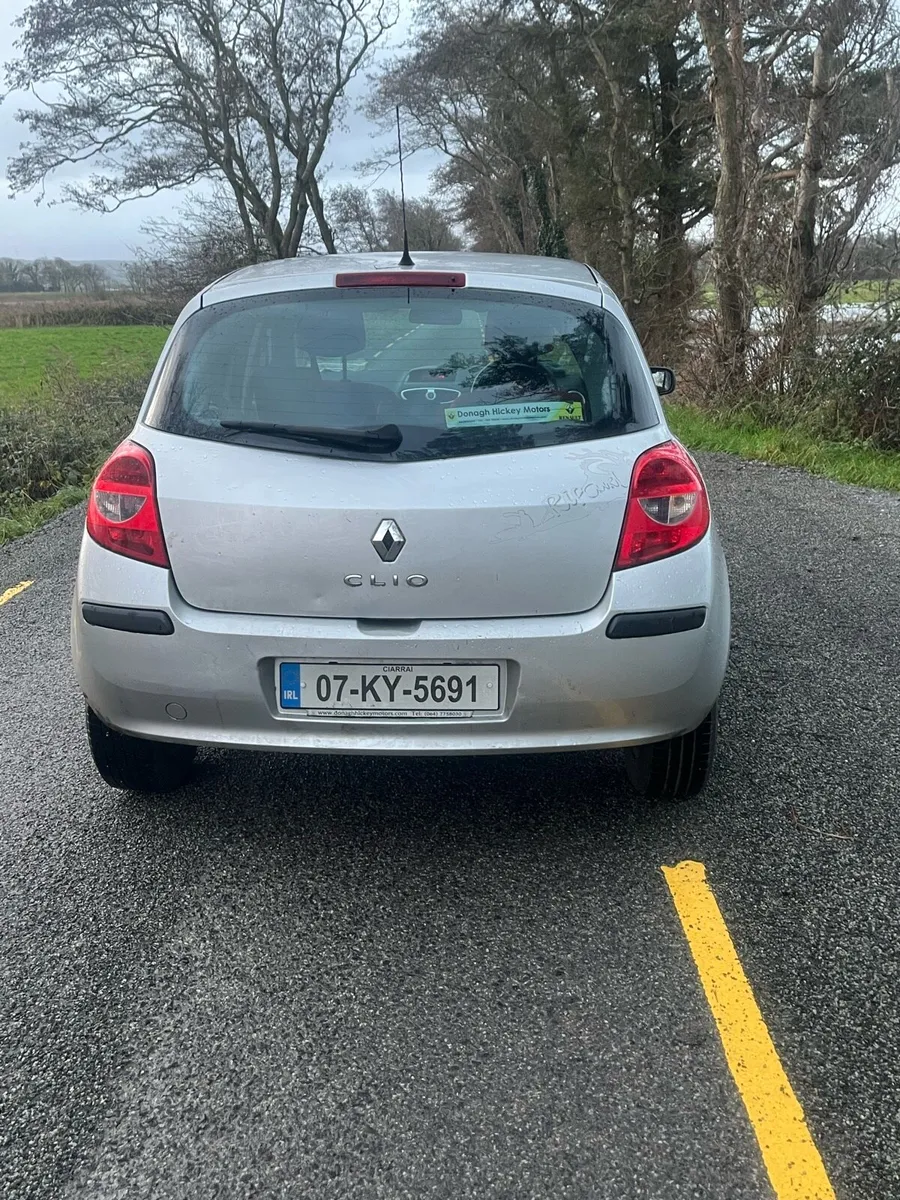 Renault Clio - Image 2