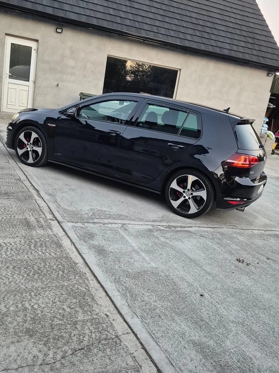 Volkswagen Golf - Image 3