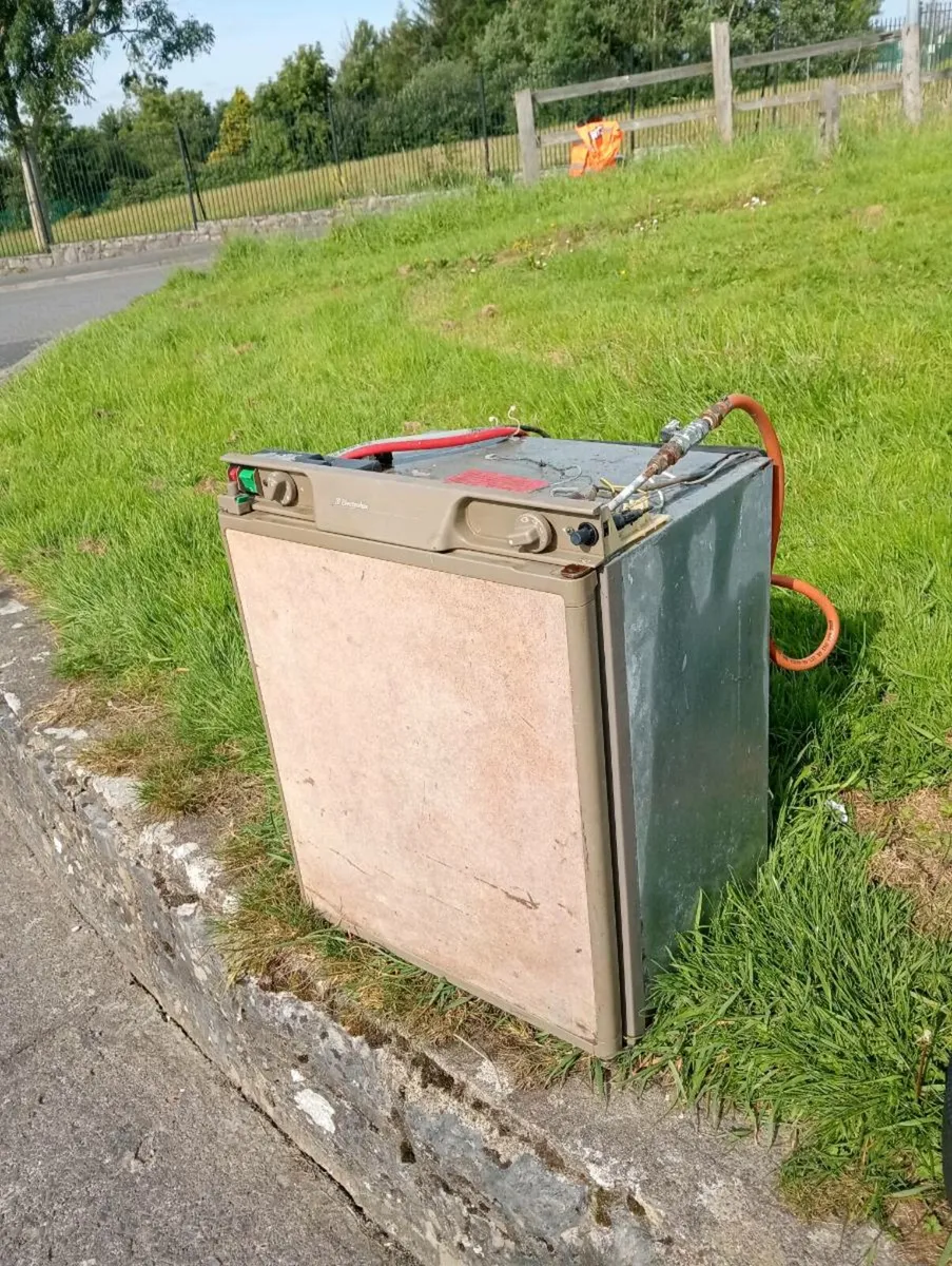 🎄 CAMPER / CARAVAN FRIDGE AVAILABLE 🎄 - Image 1