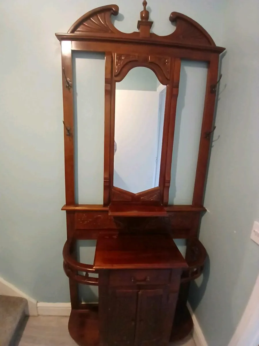 Hallway wardrobe - Image 1