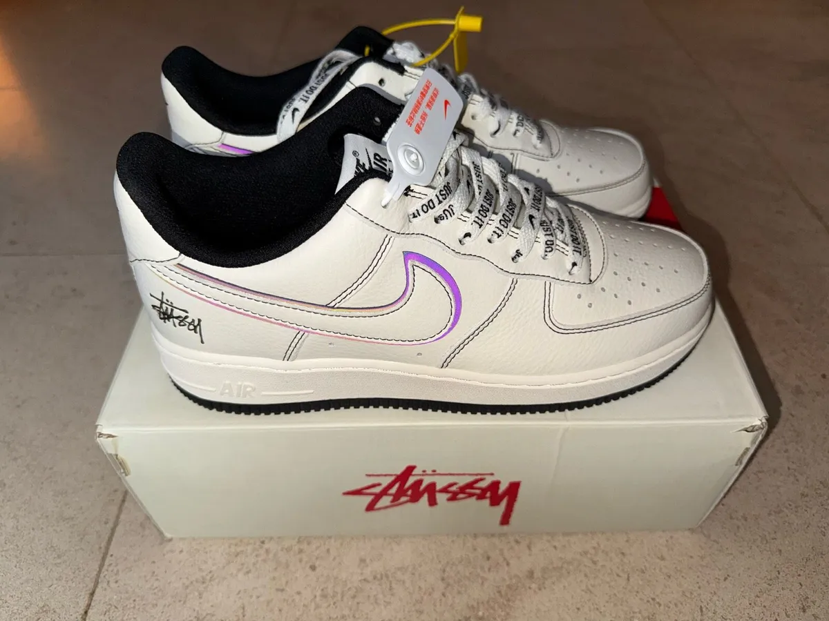 Nike x Stüssy Air Force 1 ‘07 LV8 - Image 3