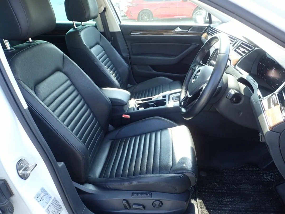Volkswagen Passat 2.0 TDI HIGHLINE HUGH SPEC - Image 2