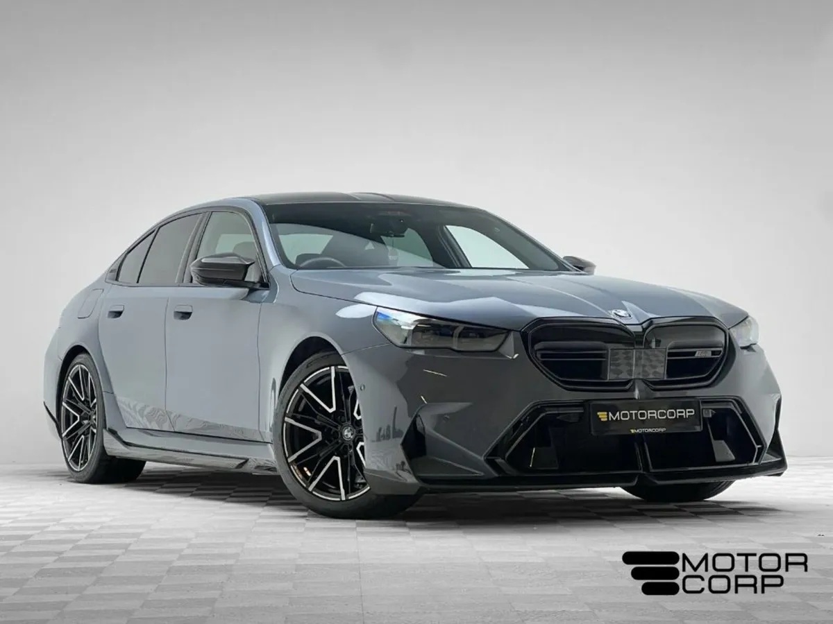 BMW M5 M5 4.4 PHEV 727HP STORM BAY - Image 1