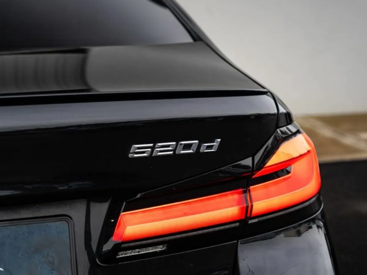 BMW 5-Series 520D XDRIVE M SPORT Pro - Image 4