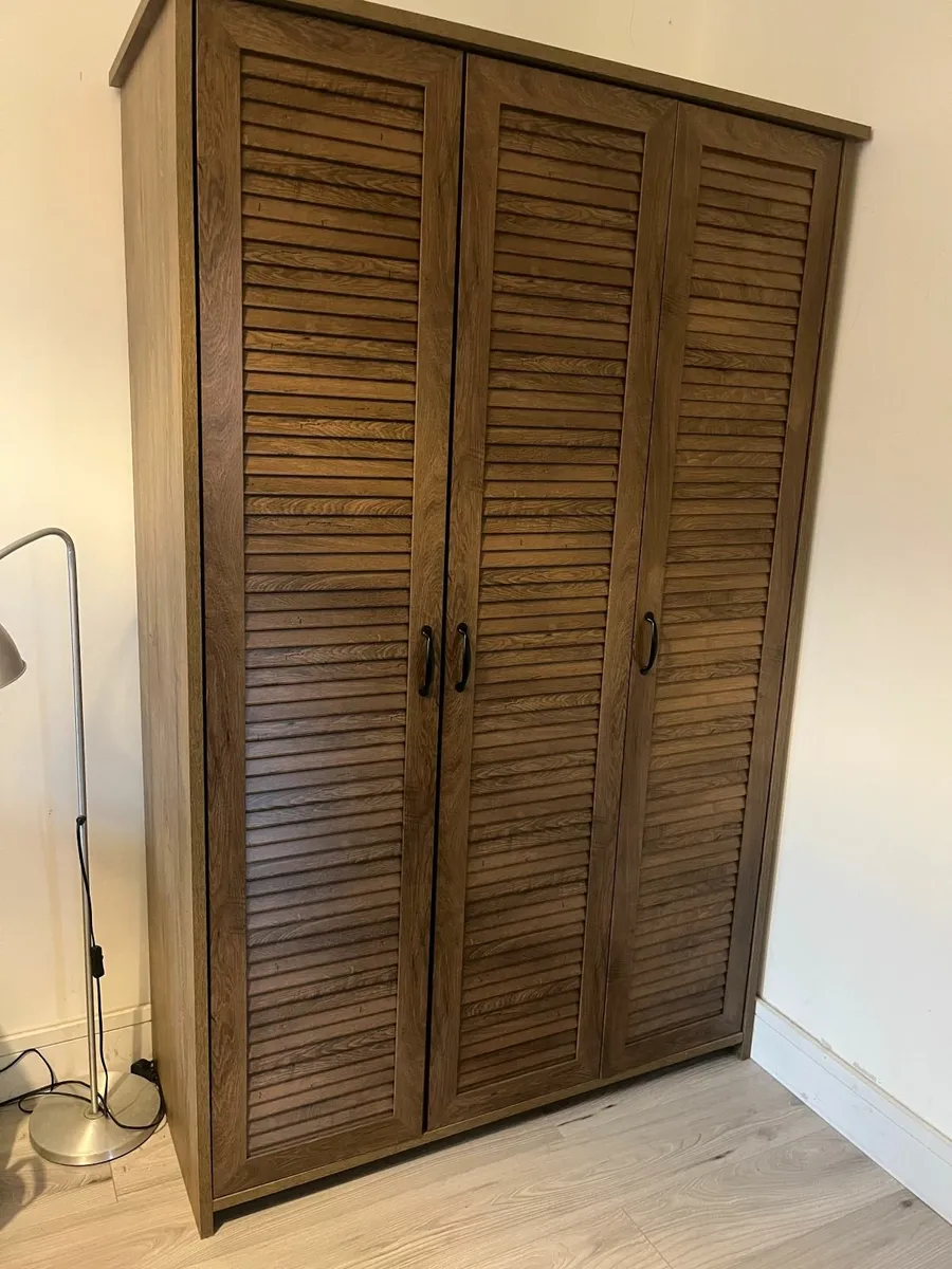 3 Wardrobes, 2 x 3 door + 1 x 2 door - Image 1