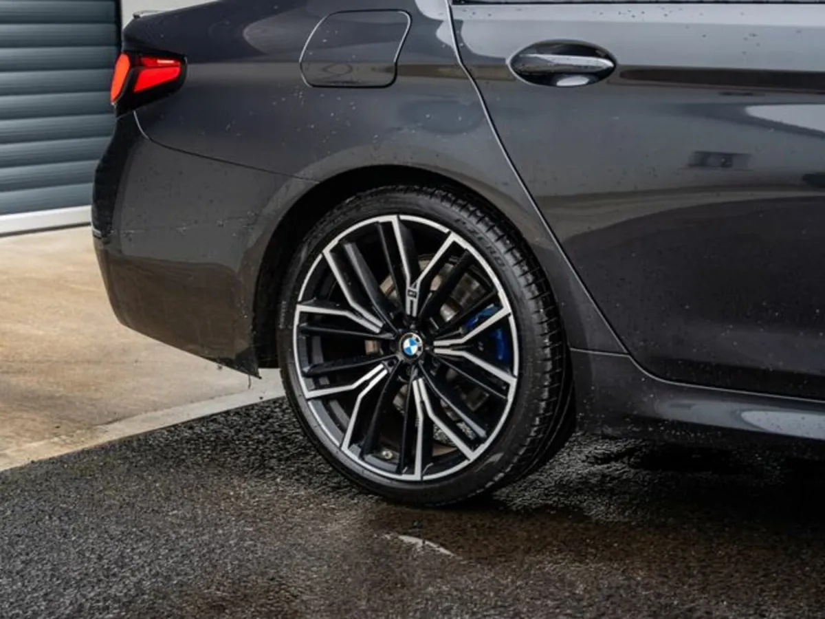 BMW 5-Series 520 D G30 M Sport Comfort PRo 4DR Aut - Image 3