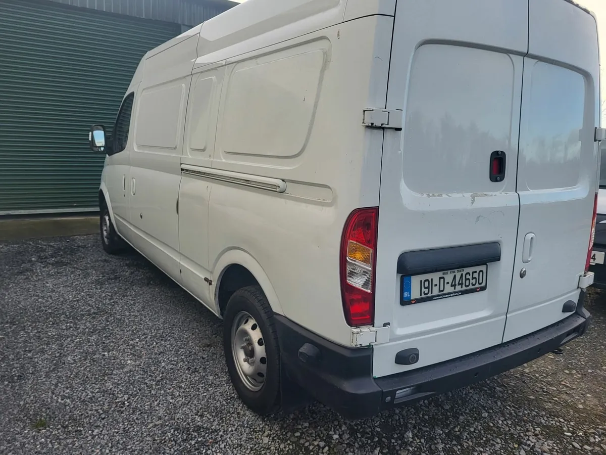 LDV ELECTRIC VAN 2019. LOW  KM. NEW CVRT. €2950 - Image 4