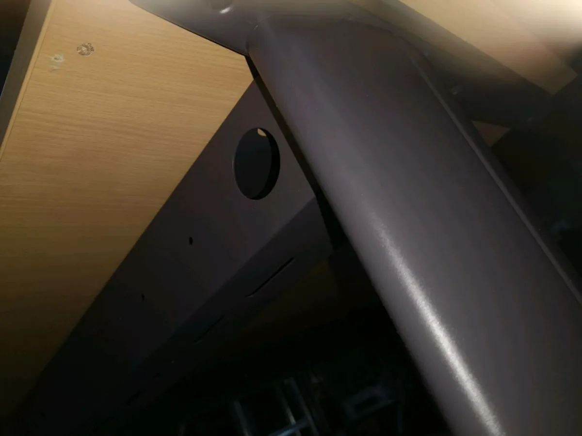 Office desk - Image 3