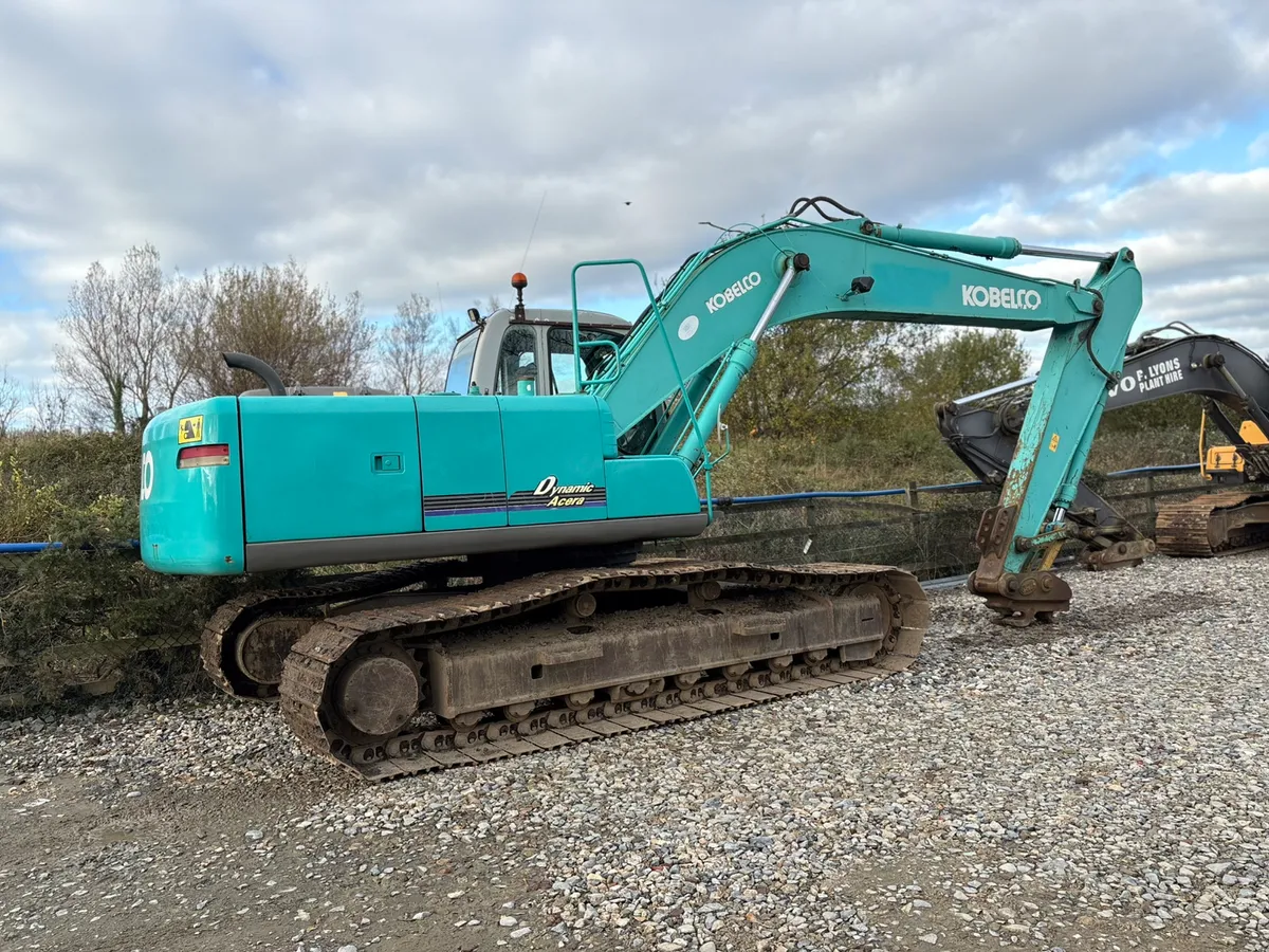 Kobelco 210-6 year 2005 - Image 2