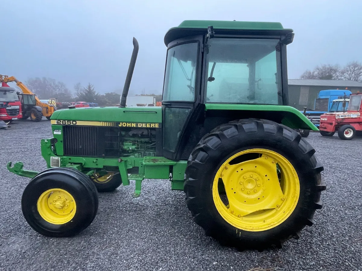 John Deere 2650 2 wheel drive - Image 4