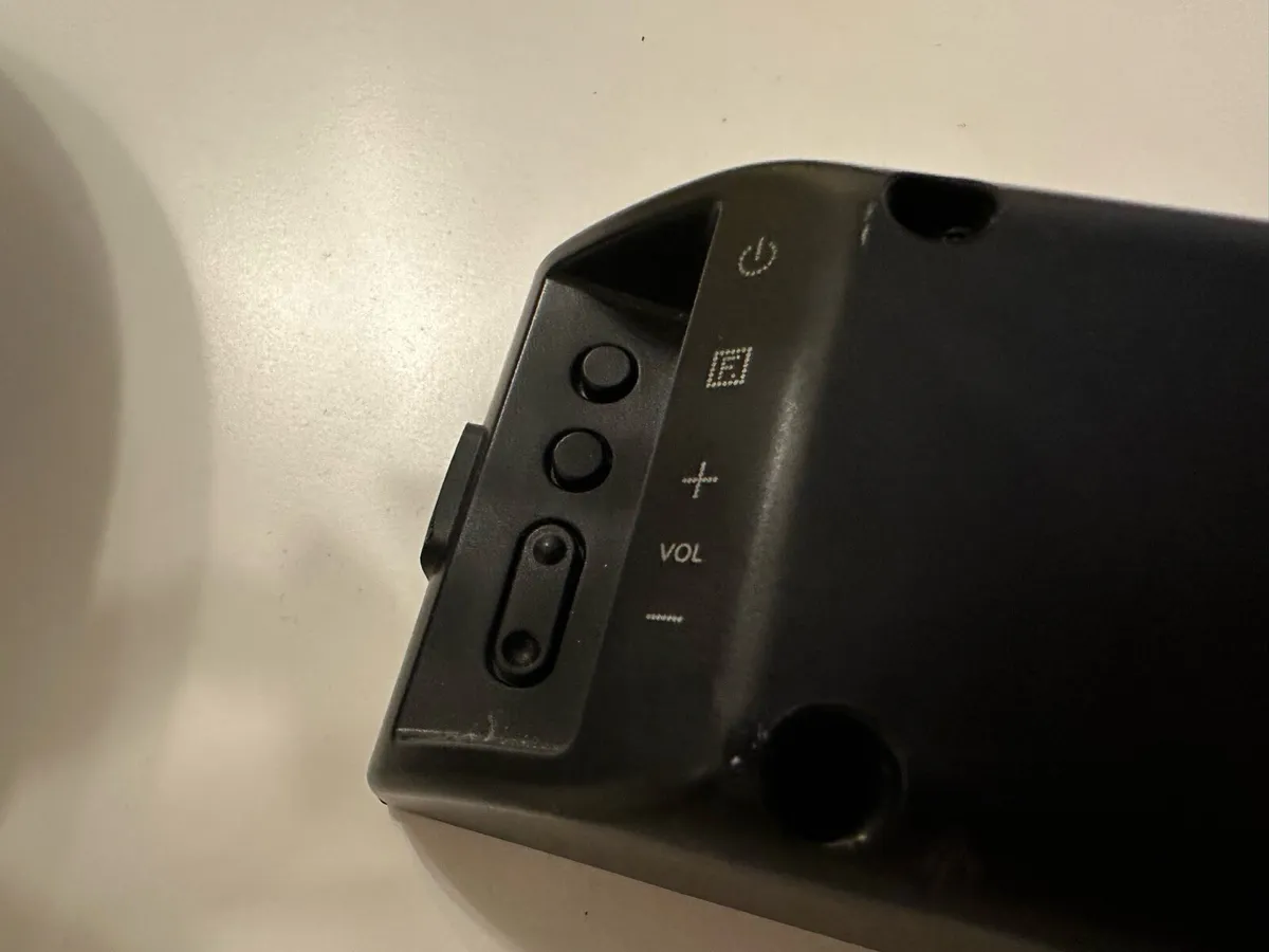 Samsung HW-H430 Soundbar + wireless Subwoofer - Image 3