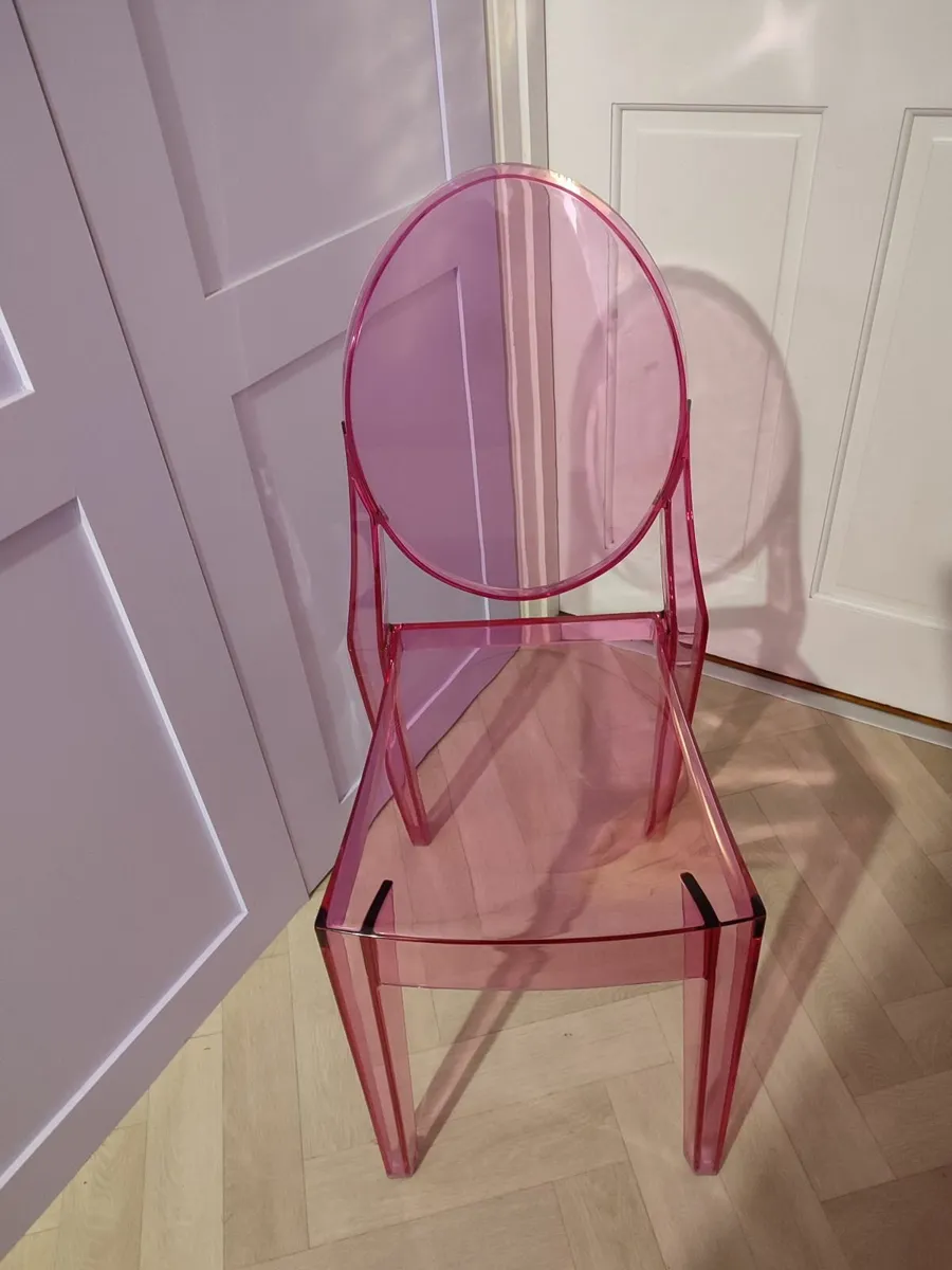 Pink dining chairs for fun colour pop - Image 2