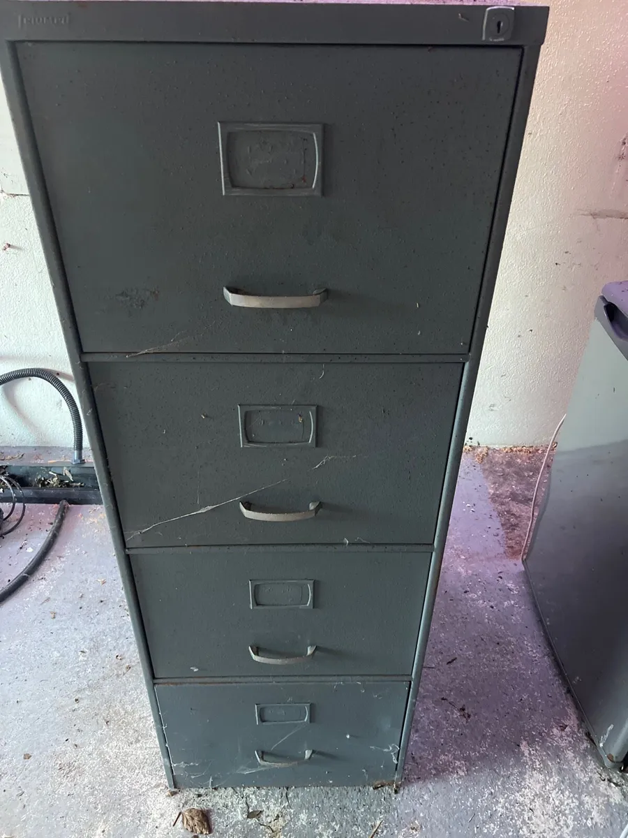 Filling cabinet - Image 1