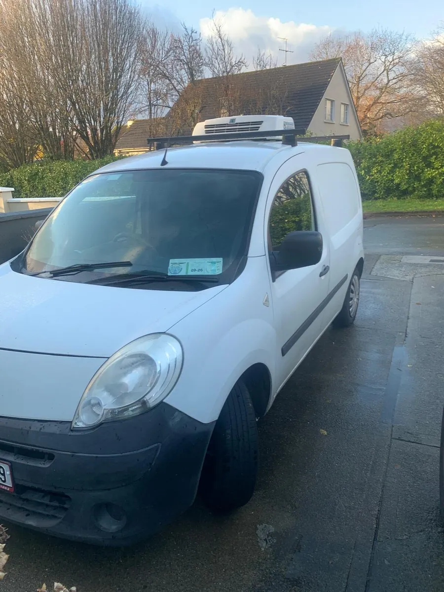 Refrigerated Renault kangoo van - Image 1