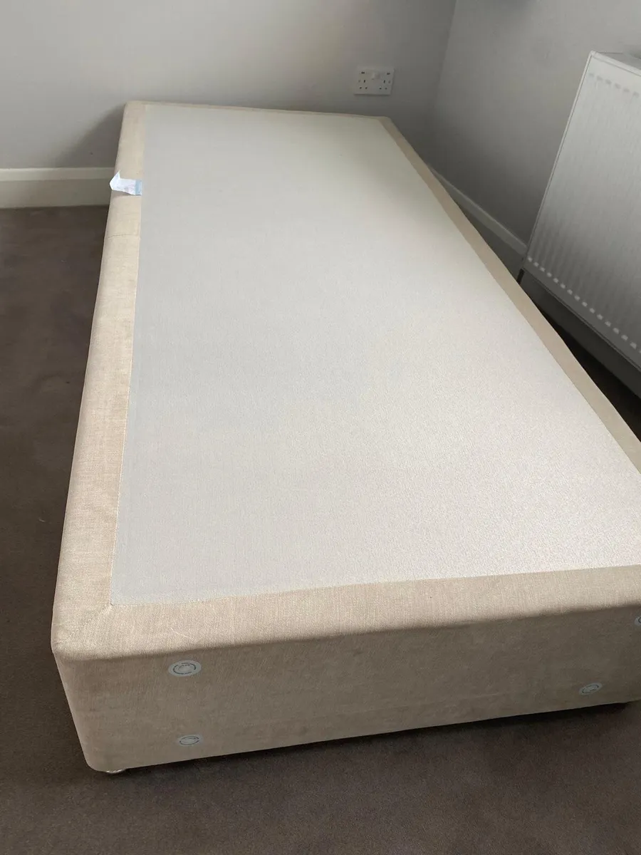 Single divan bed base - Image 1