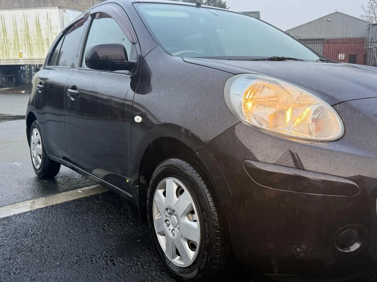 Nissan March 2011 - Image 2