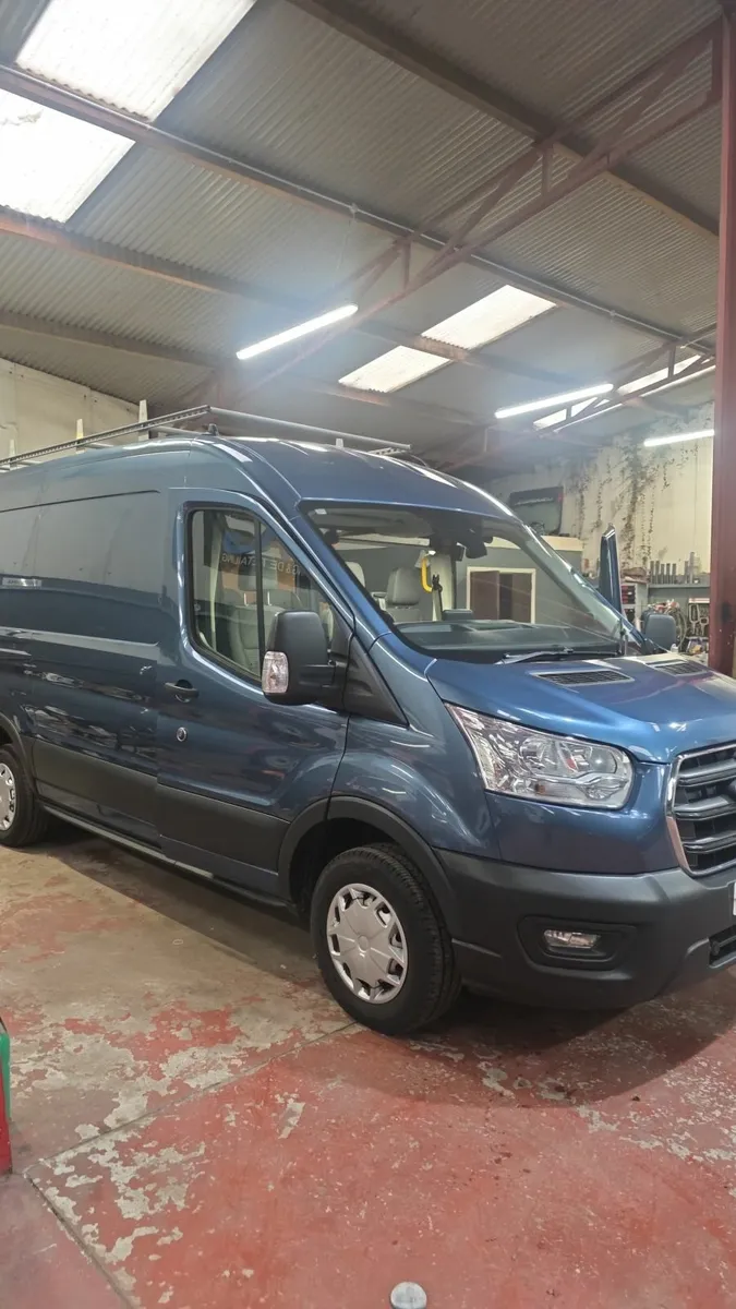 Ford Transit 2021 - Image 2