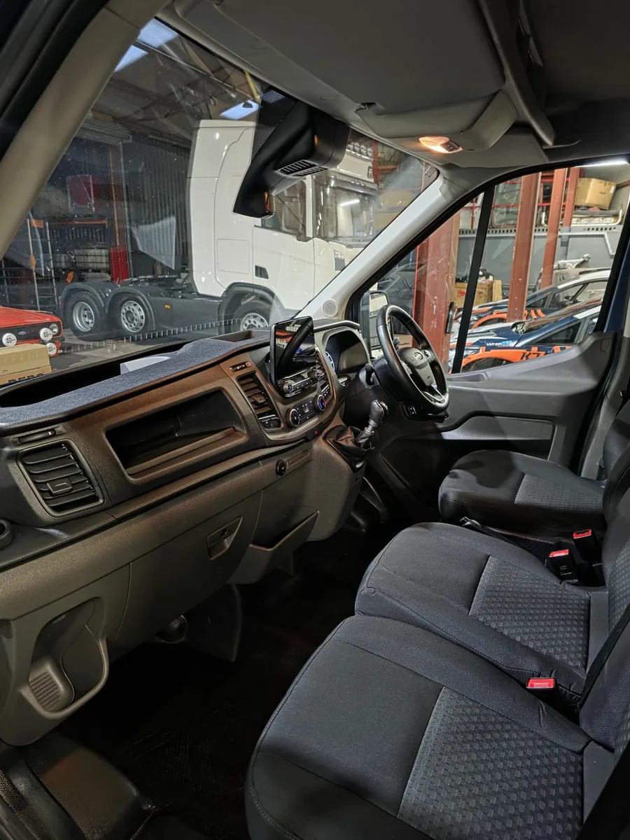 Ford Transit 2021 - Image 3