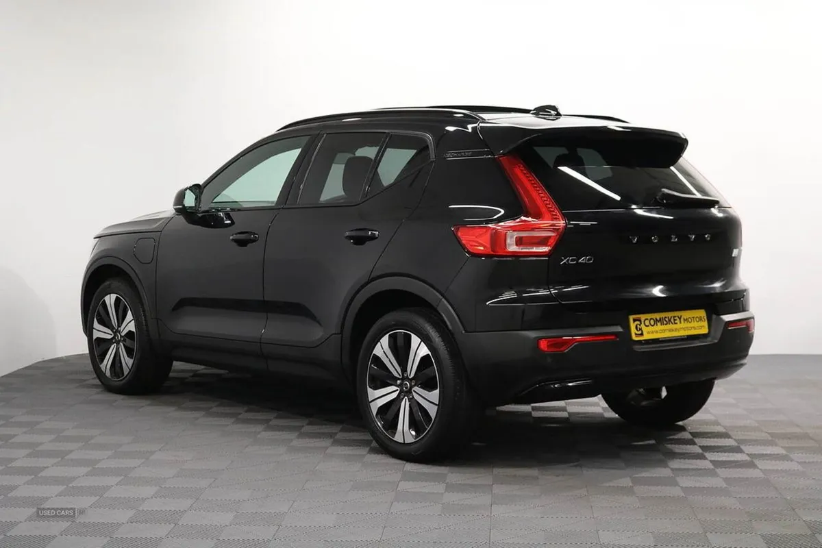 Volvo XC40 h T5 Ultimate Dark - Image 4
