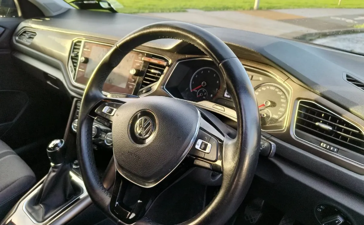 Volkswagen T-Roc 2018 58,608kms - Image 4