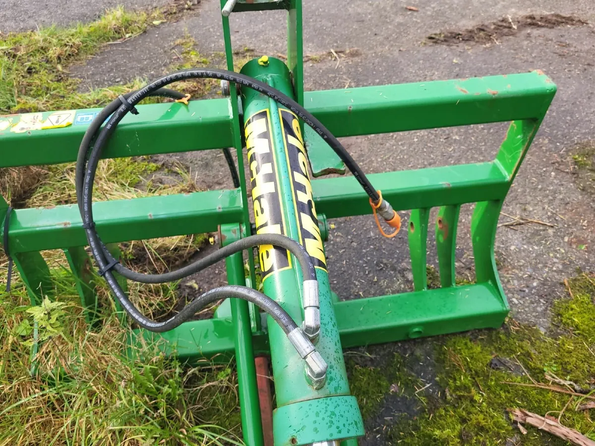 Bale Splitter - Image 3