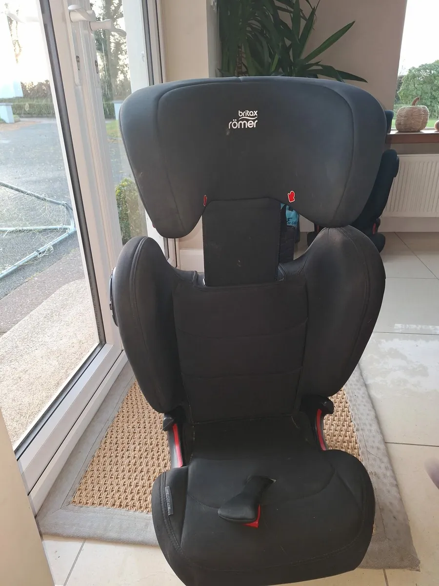 Brittax romer car seat booster for sale - Image 2