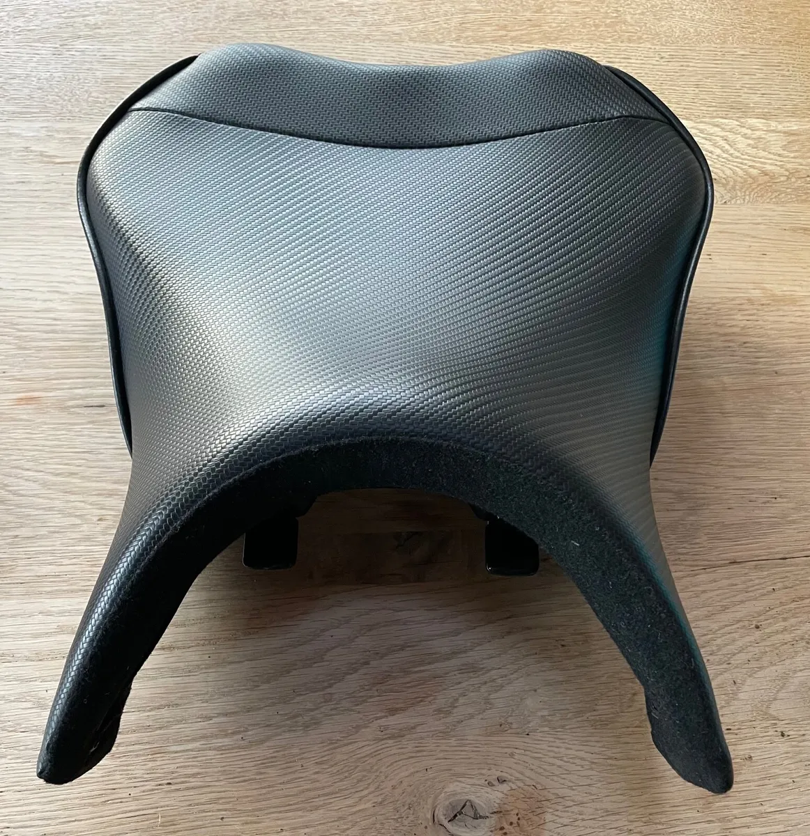 Sargent seat for Kawasaki SX1000 - Image 4