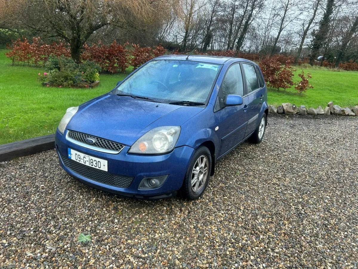 Ford Fiesta 2009 - Image 2