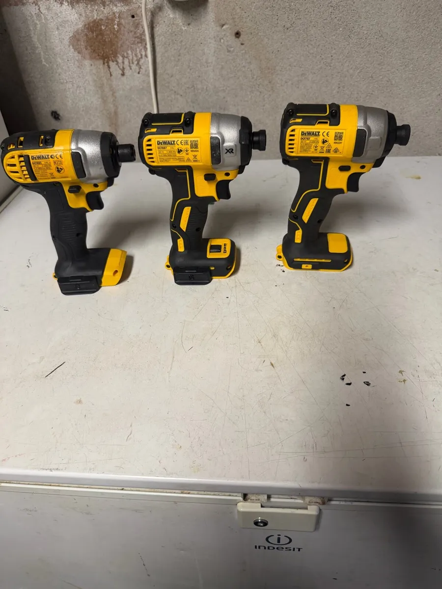 Dewalt impact drill - Image 1