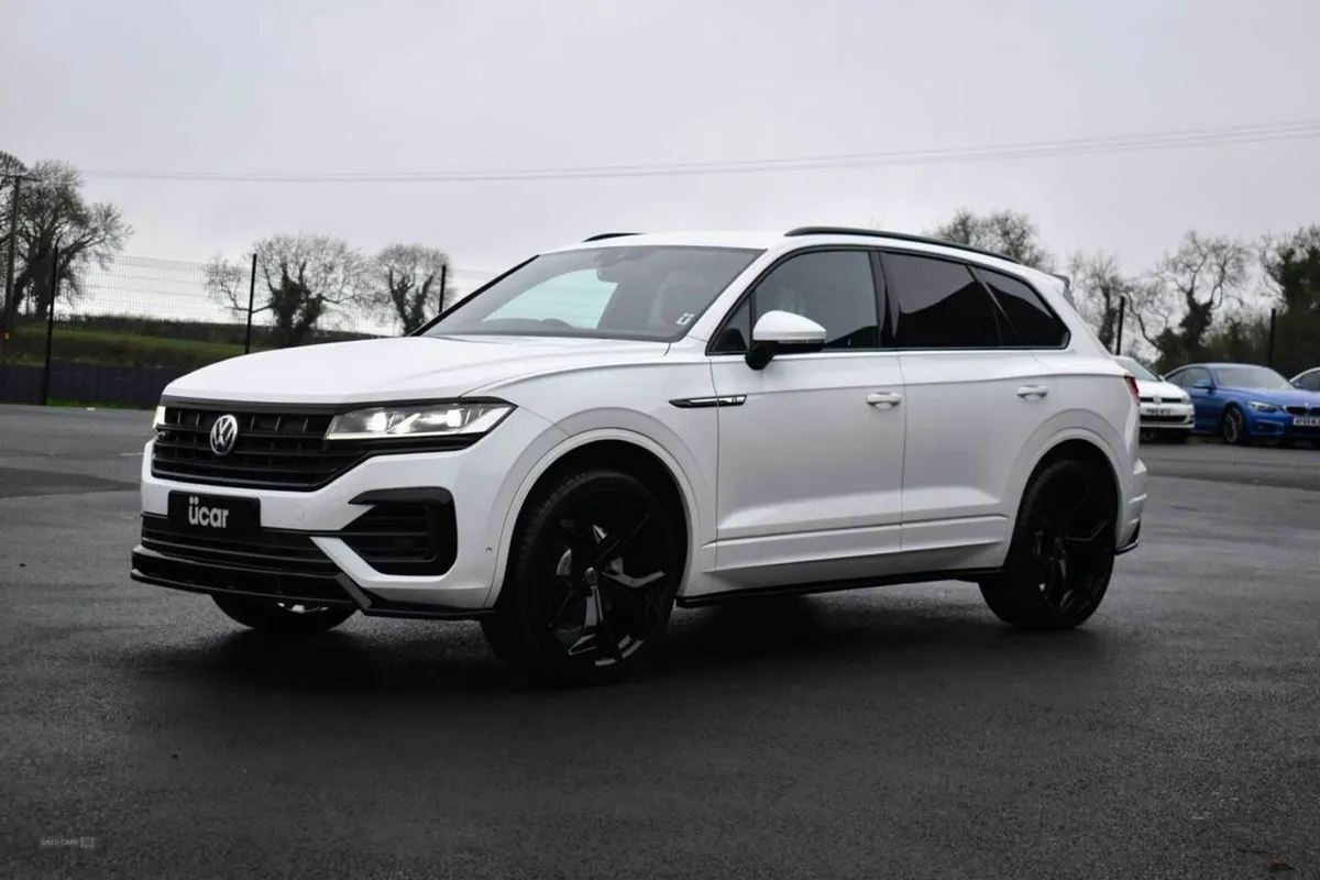 Volkswagen Touareg 3.0 Touareg V6 R-line TDI Auto - Image 3