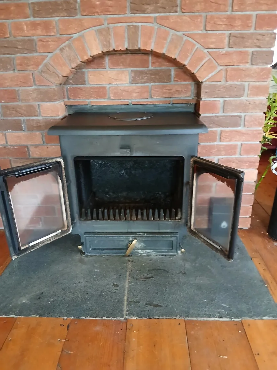 Stove - Image 1