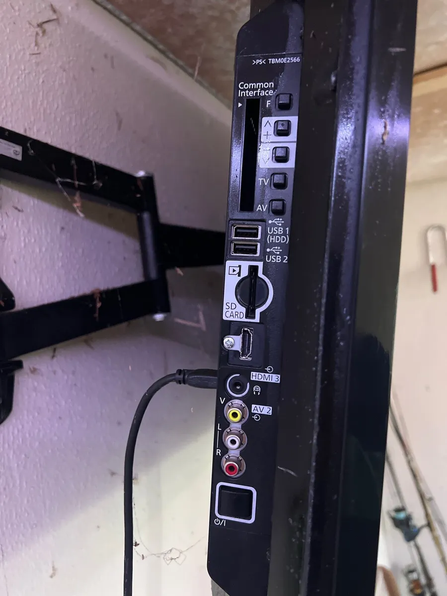 Non smart tv - Image 4