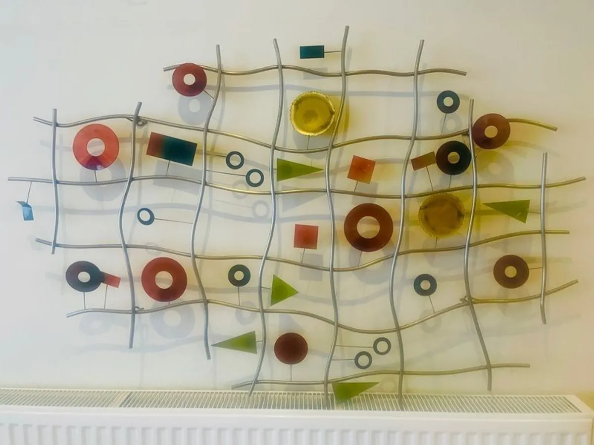 Wall Art: Metal design