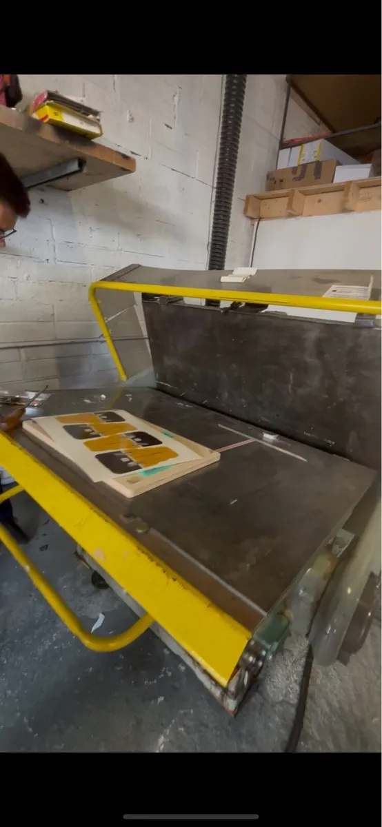 Industrial die cutting machine - Image 1